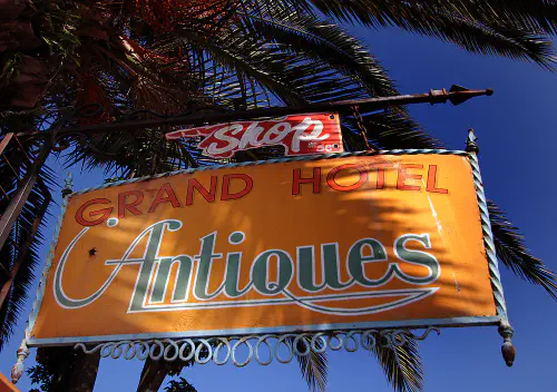 Grand Hotel Antiques on Long Street