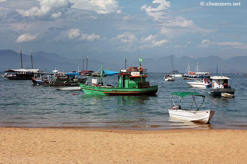 Isla Grande boats