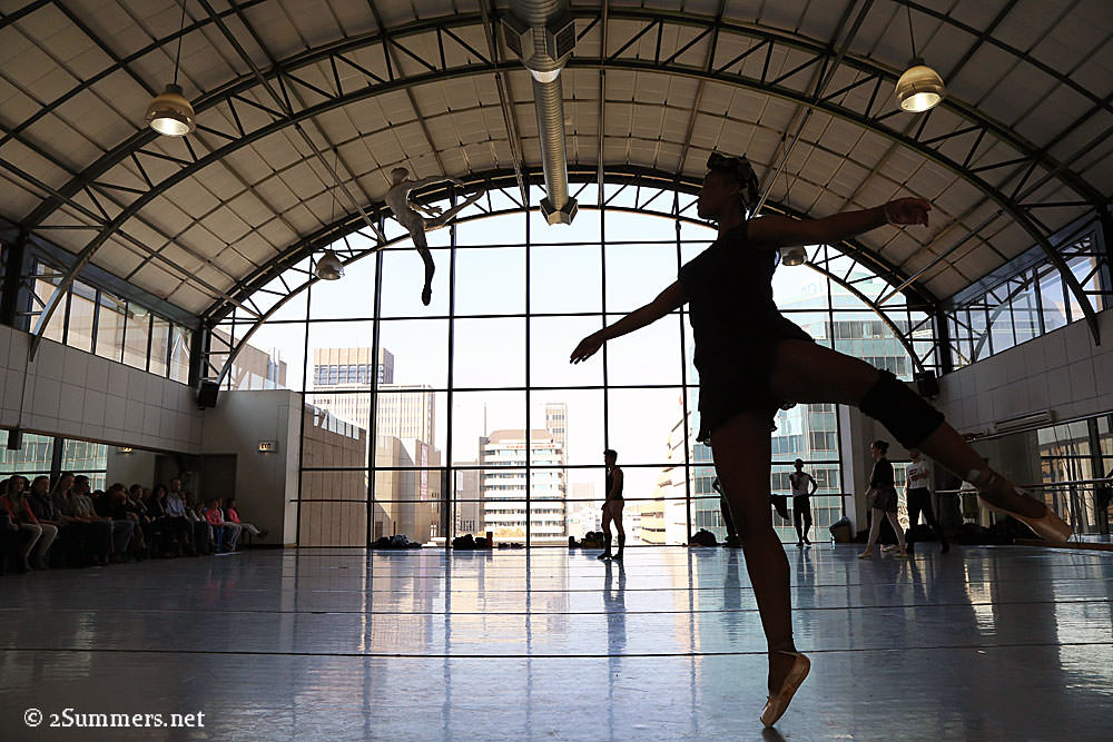 Real-dancer-fake-dancer