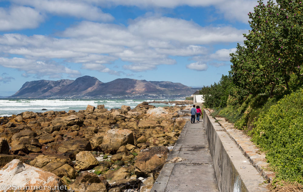 Path from Muizenberg to Kalk Bay