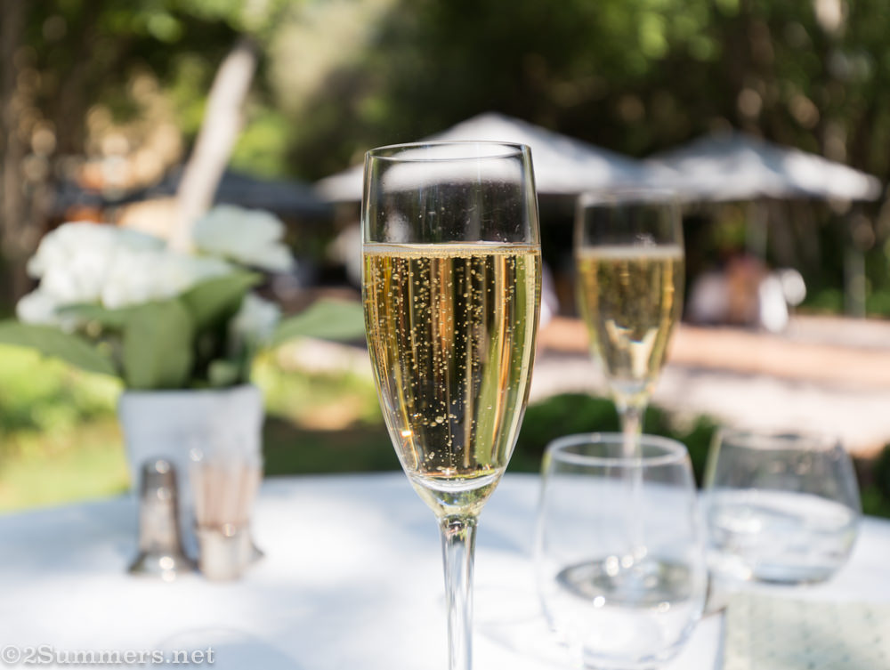 Afternoon tea champagne at De Hoek