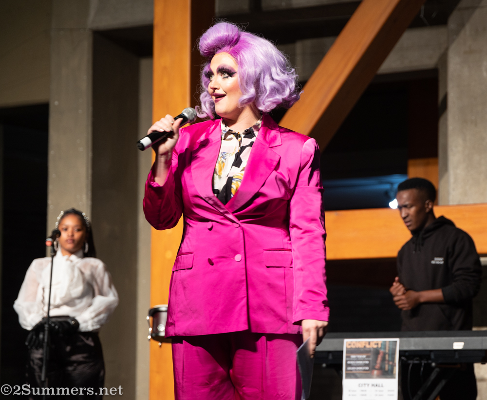 Pichi Keane, emcee of the Sundowner Concert