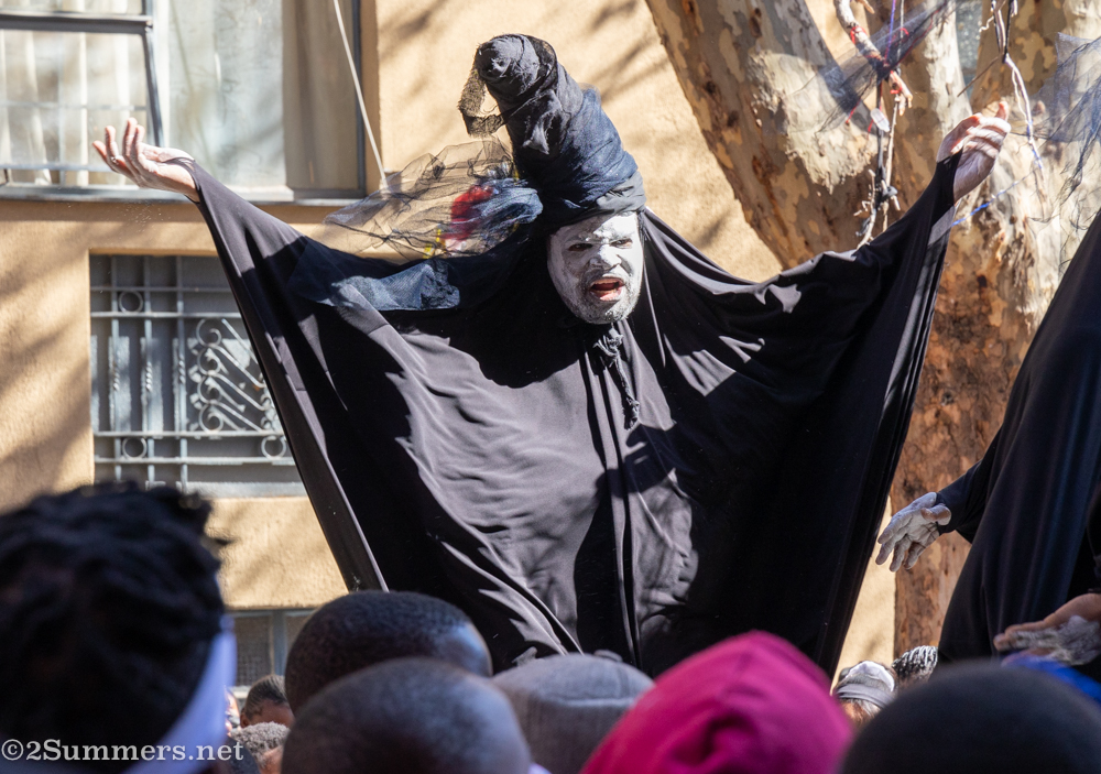 Actors performing Macbeth