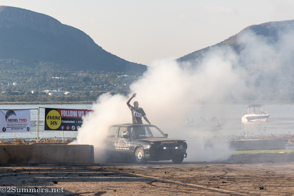 Spinning with the mountains and Hartbeespoort Dam in the background