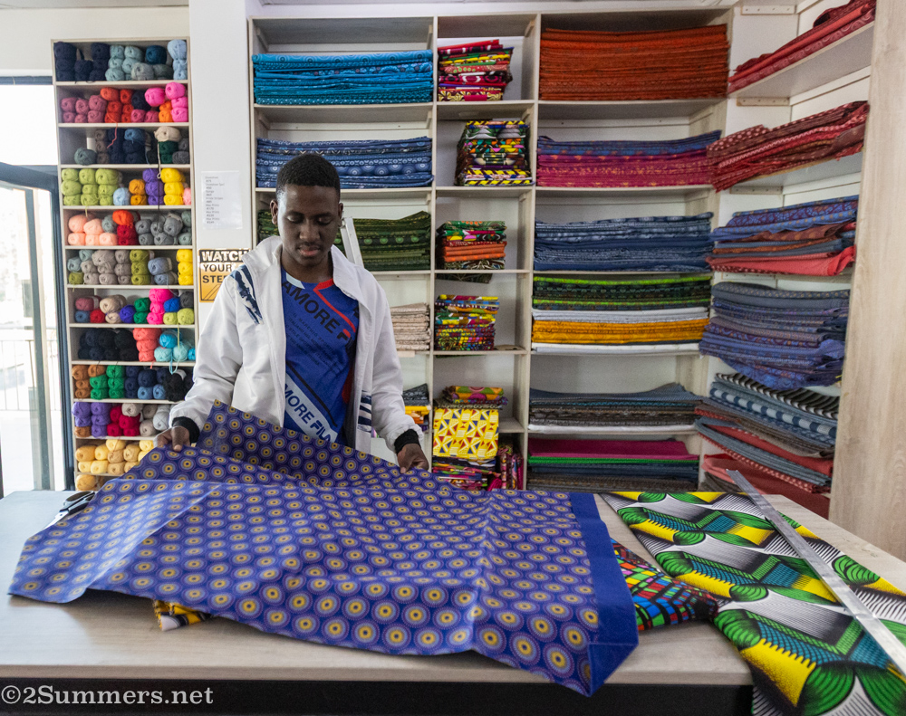 Salesman with sheshwe in Makotis