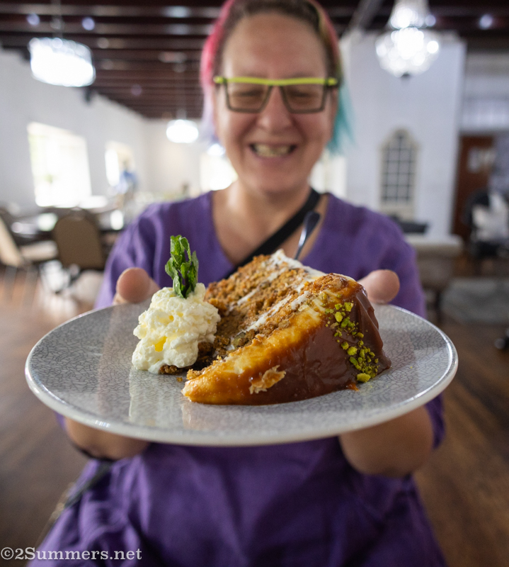 Fiver and carrot cake